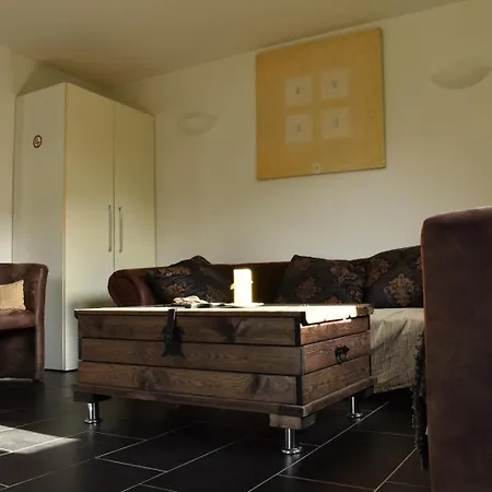 Yellow House Оснабрюк